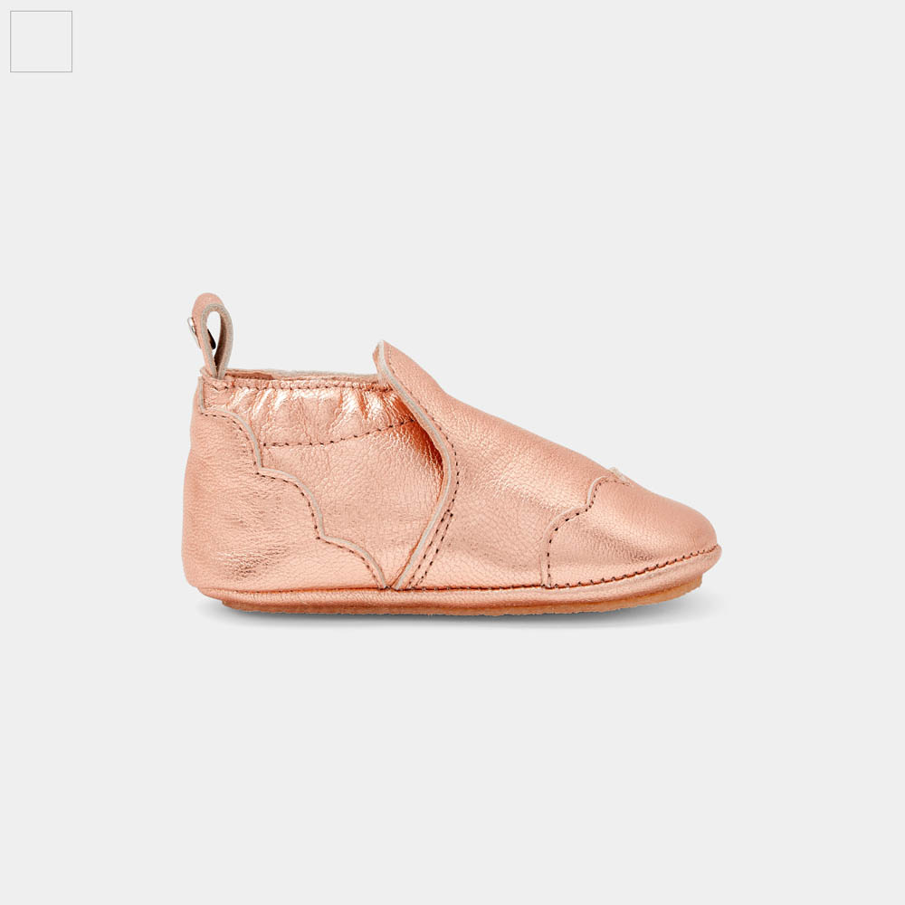 Chaussons bébé fille en cuir irisé