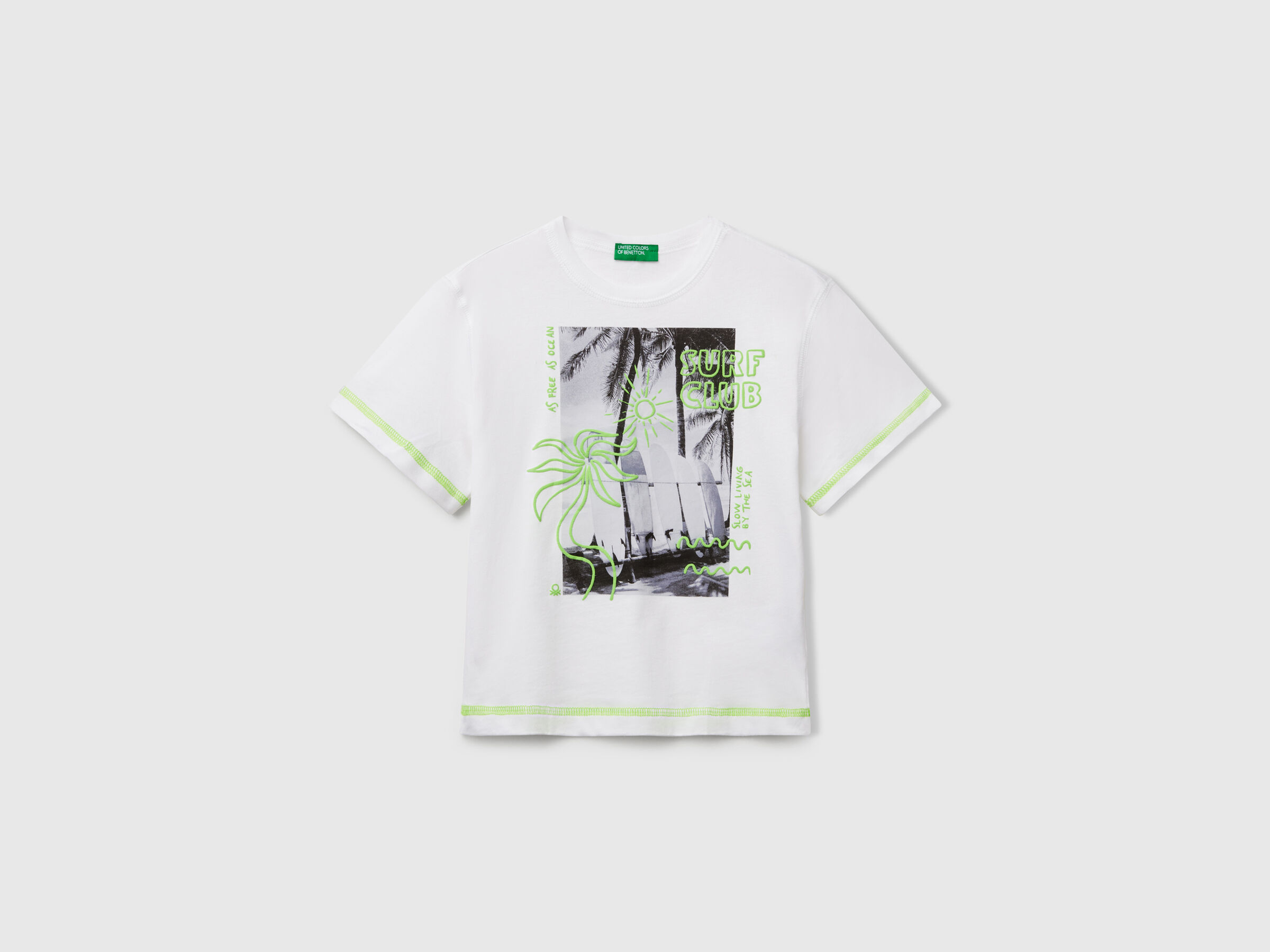 T-shirt à détails fluo