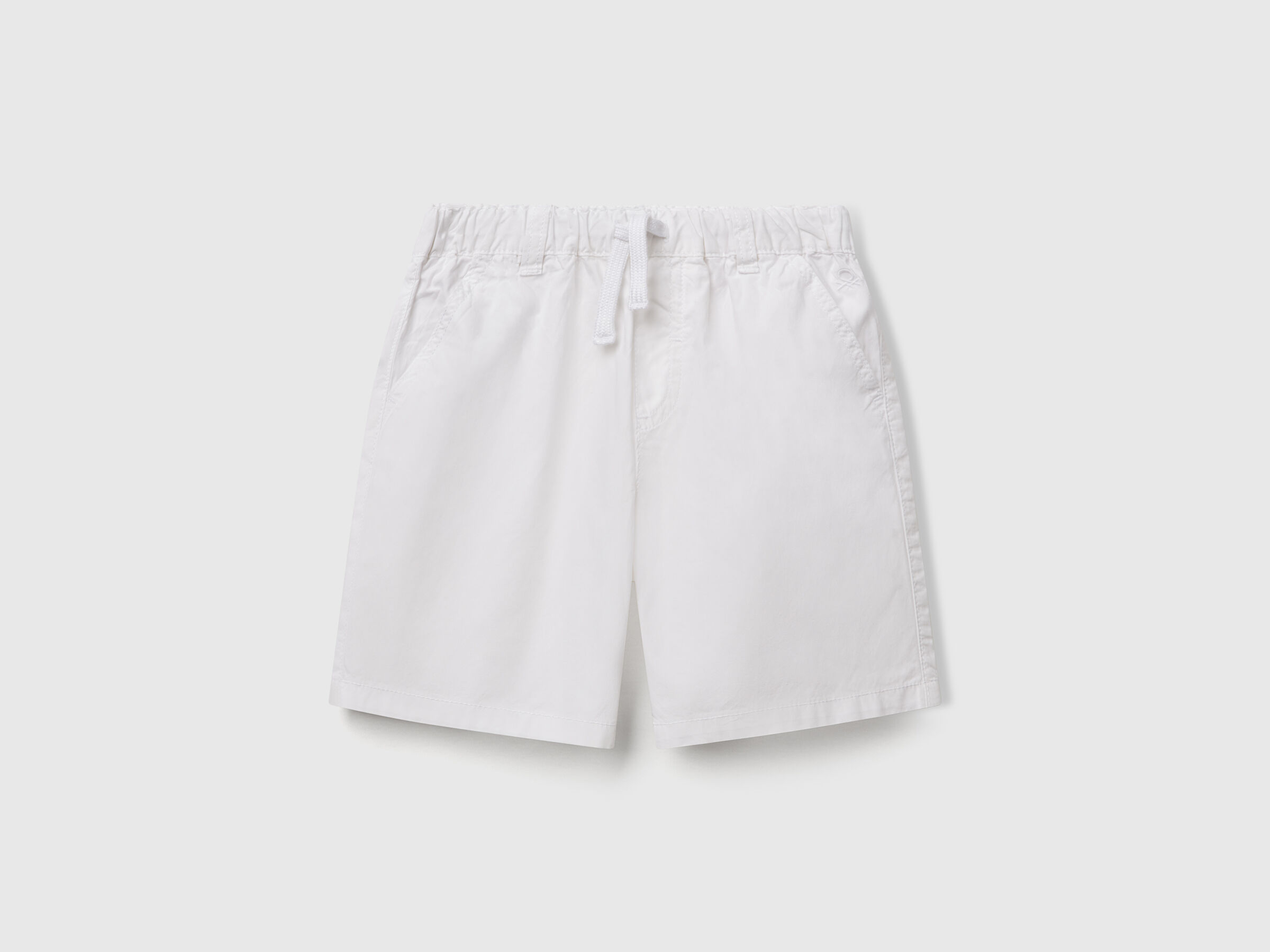 Short 100% coton avec cordon de serrage